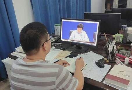 说明: https://nimg.ws.126.net/?url=http%3A%2F%2Fdingyue.ws.126.net%2F2021%2F0903%2F9a64e51cj00qyu2ld0020c000qo00i8m.jpg&thumbnail=690x10000&quality=75&type=jpg