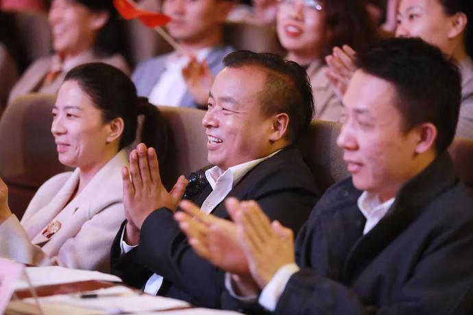 说明: https://nimg.ws.126.net/?url=http%3A%2F%2Fdingyue.ws.126.net%2FjcwvWkchjJgkhvnp3z4JMFKEl5jgcyJuCbWQg57uZr8GW1571889227678.jpg&thumbnail=690x2147483647&quality=75&type=jpg