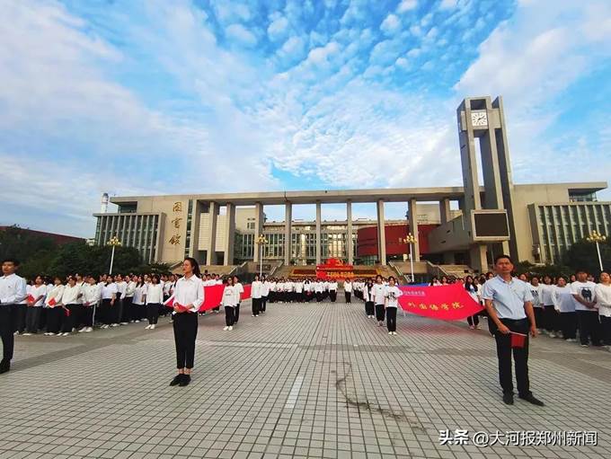 说明: https://p3-sign.toutiaoimg.com/tos-cn-i-qvj2lq49k0/34689c36380646f1bb3a24de492ca7e8~noop.image?_iz=58558&from=article.pc_detail&x-expires=1665796868&x-signature=FQlnpFDn2ZnzA1KeUljPRis72jU%3D